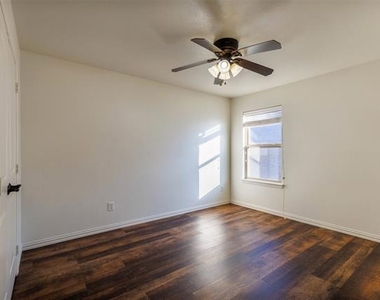 394 Teague Drive - Photo Thumbnail 19