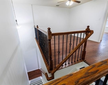 394 Teague Drive - Photo Thumbnail 16