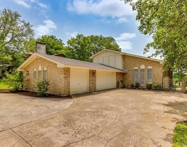 9310 Waterview Drive - Photo Thumbnail 1