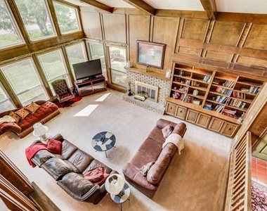 9310 Waterview Drive - Photo Thumbnail 9