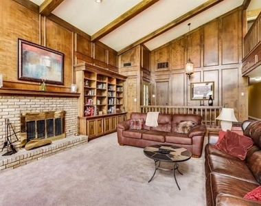 9310 Waterview Drive - Photo Thumbnail 8