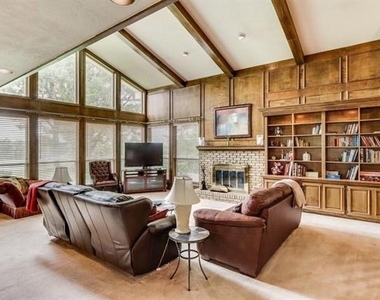 9310 Waterview Drive - Photo Thumbnail 4