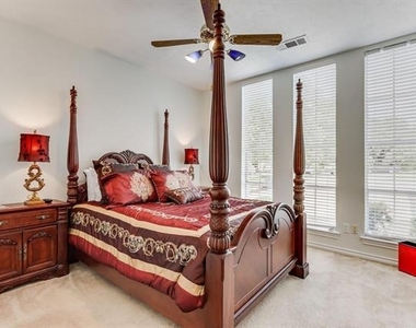 9310 Waterview Drive - Photo Thumbnail 20