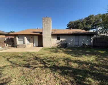 6920 Misty Meadow Drive S - Photo Thumbnail 1