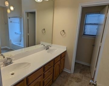2601 Nova Drive - Photo Thumbnail 12