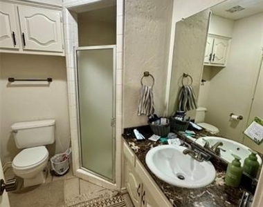 7145 Crooked Oak Drive - Photo Thumbnail 12