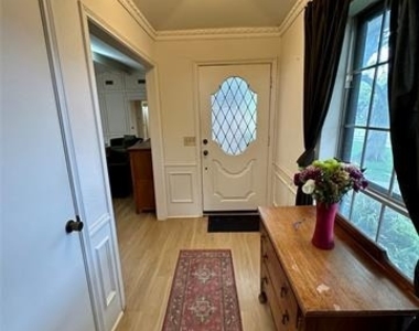 7145 Crooked Oak Drive - Photo Thumbnail 2