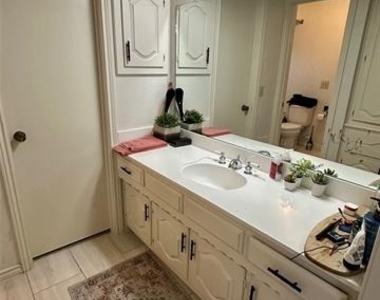 7145 Crooked Oak Drive - Photo Thumbnail 21