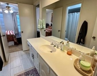 7145 Crooked Oak Drive - Photo Thumbnail 17