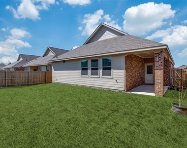 1443 Mesquite Lane - Photo Thumbnail 11