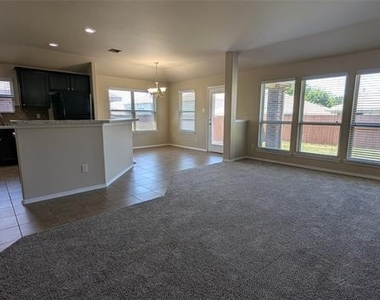 1213 Lambert Drive - Photo Thumbnail 3