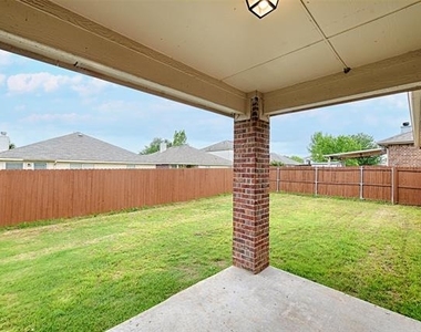 1213 Lambert Drive - Photo Thumbnail 22