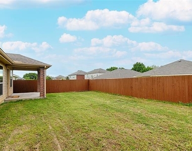 1213 Lambert Drive - Photo Thumbnail 24