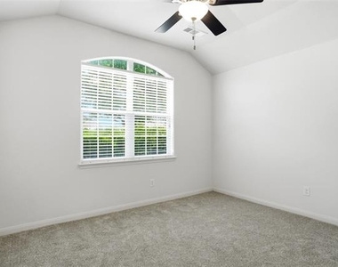 216 Meadow Ridge Drive - Photo Thumbnail 11