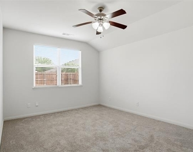 216 Meadow Ridge Drive - Photo Thumbnail 9