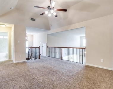3303 Robin Trail - Photo Thumbnail 17