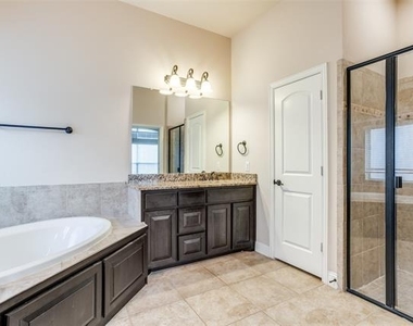3303 Robin Trail - Photo Thumbnail 13