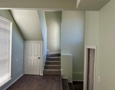 1505 Park Place - Photo Thumbnail 1