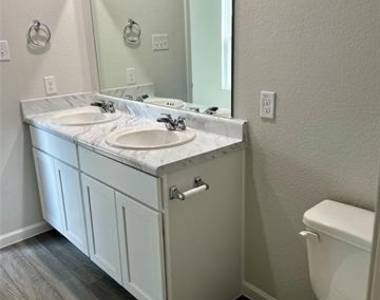 7333 Tin Star Drive - Photo Thumbnail 12