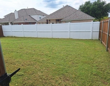 7333 Tin Star Drive - Photo Thumbnail 19