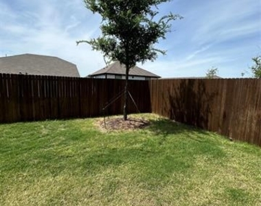 2003 Pine Stone Lane - Photo Thumbnail 23