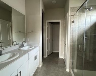 2003 Pine Stone Lane - Photo Thumbnail 16