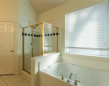 8216 Spring Valley Lane - Photo Thumbnail 17