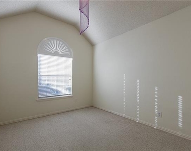 8216 Spring Valley Lane - Photo Thumbnail 21