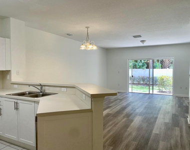 5064 Se Mariner Garden Circle - Photo Thumbnail 1