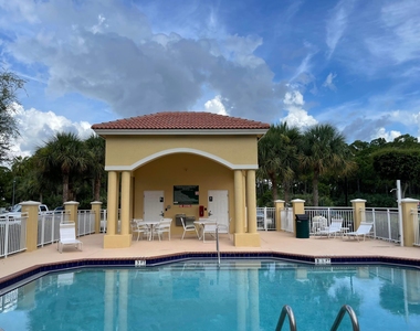 5064 Se Mariner Garden Circle - Photo Thumbnail 10
