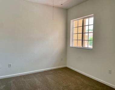 5064 Se Mariner Garden Circle - Photo Thumbnail 7