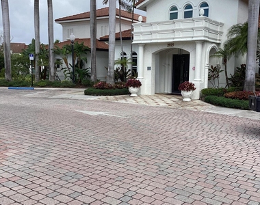 116 Villa Circle - Photo Thumbnail 35