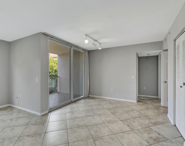 116 Villa Circle - Photo Thumbnail 5
