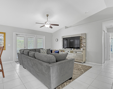 133 Black Olive Crescent - Photo Thumbnail 7
