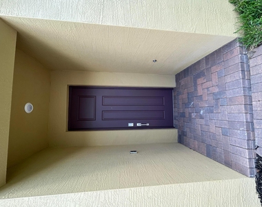 1769 Se Crosswood Way - Photo Thumbnail 2