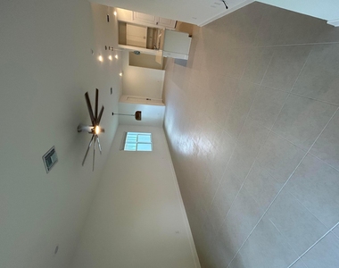 1769 Se Crosswood Way - Photo Thumbnail 6
