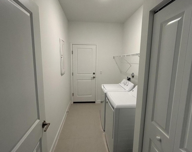 1769 Se Crosswood Way - Photo Thumbnail 25