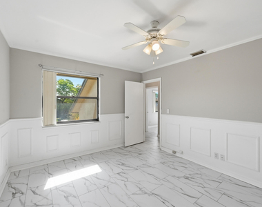 9364 Ketay Circle - Photo Thumbnail 23