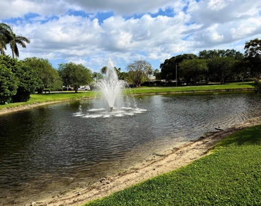 1101 Bahama Bend - Photo Thumbnail 25