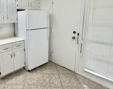 1101 Bahama Bend - Photo Thumbnail 5