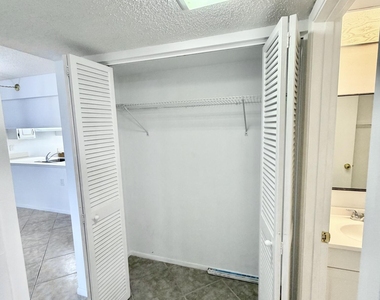 1101 Bahama Bend - Photo Thumbnail 19
