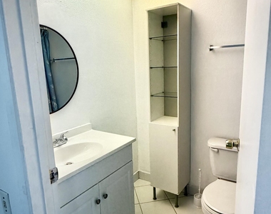 1101 Bahama Bend - Photo Thumbnail 10