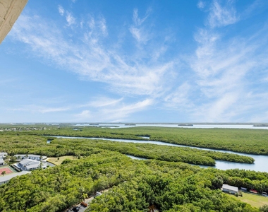5049 N Hwy A1a - Photo Thumbnail 33