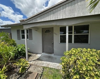 2601 Nw 64th Terrace - Photo Thumbnail 1
