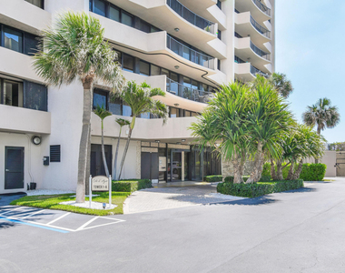 4200 N Ocean Drive - Photo Thumbnail 2