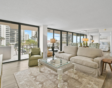 4200 N Ocean Drive - Photo Thumbnail 46
