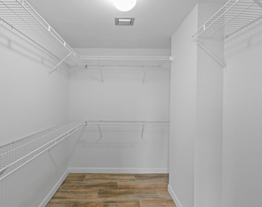 4200 N Ocean Drive - Photo Thumbnail 9