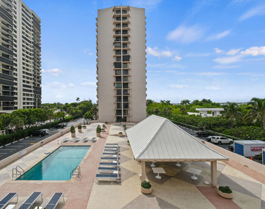 4200 N Ocean Drive - Photo Thumbnail 17