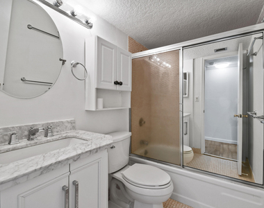 4200 N Ocean Drive - Photo Thumbnail 14