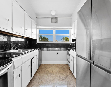 3003 Terramar Street - Photo Thumbnail 6